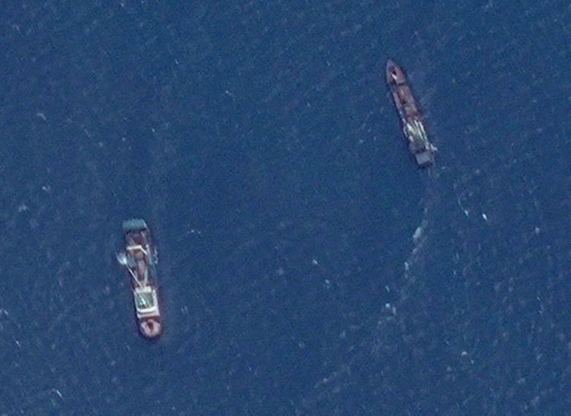 Satellite imagery of two Liao Dong Yu vessels north of Hafun, Puntland, August 2021. The vessels were operating within the 24-nautical-mile zone reserved for local fishermen.
