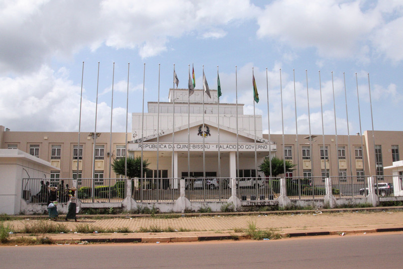 O palácio governamental em Bissau. Um ataque armado ao edifício, em fevereiro, foi associado pelo governo guineense ao comércio de cocaína do país.
